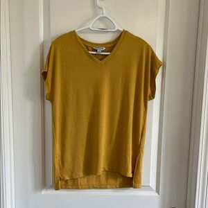 Orvis light weight sweater size small